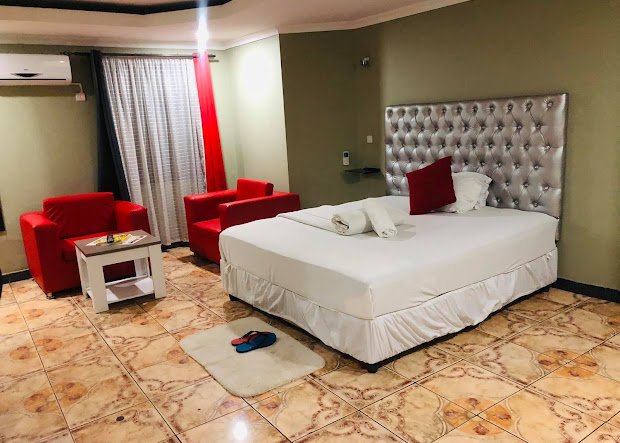 Family Room with two queen beds
